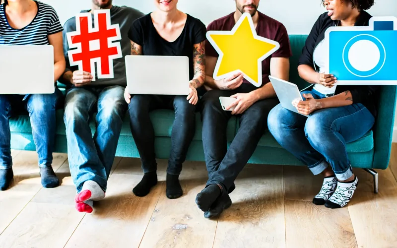 peopl with social media concept 2025 02 10 12 33 38 utc